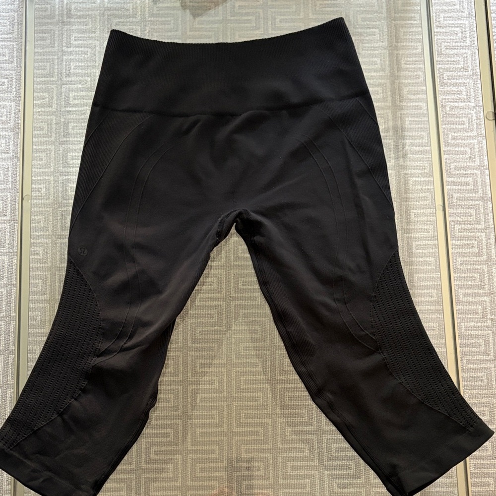 Lululemon Compression Like Black Cropped Leggings. - image 1